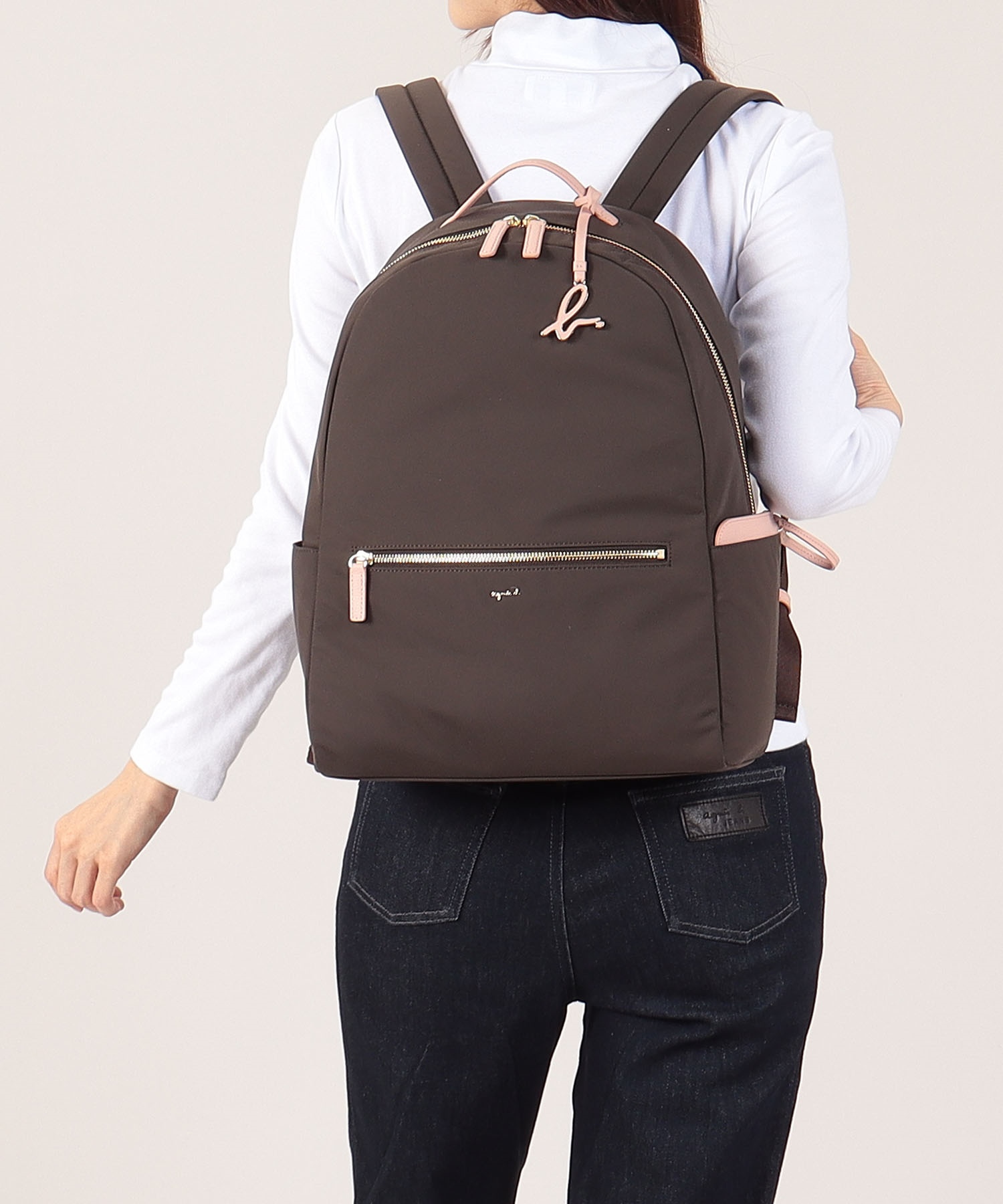 IS11LZ-04 バックパック