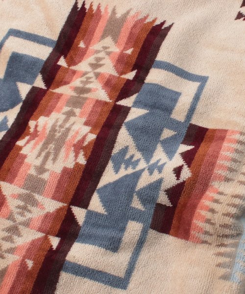 PENDLETON(ペンドルトン)/【Pendleton】ペンドルトン 大判バスタオル タオルブランケット XB233 Oversized Jacquard Spa Towel/img01