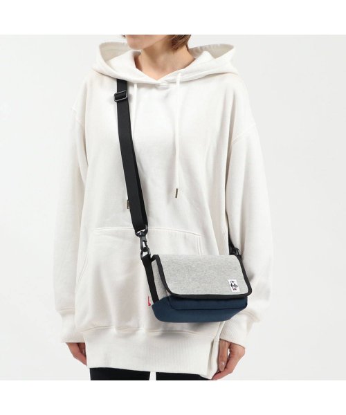 CHUMS(チャムス)/【日本正規品】チャムス カメラバッグ CHUMS Small Camera Shoulder Sweat Nylon ショルダーバッグ CH60－2668/img08