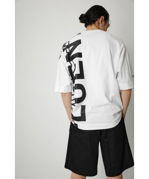AZUL by moussy(アズールバイマウジー)/FLUENT BACK LOGO TEE/img02