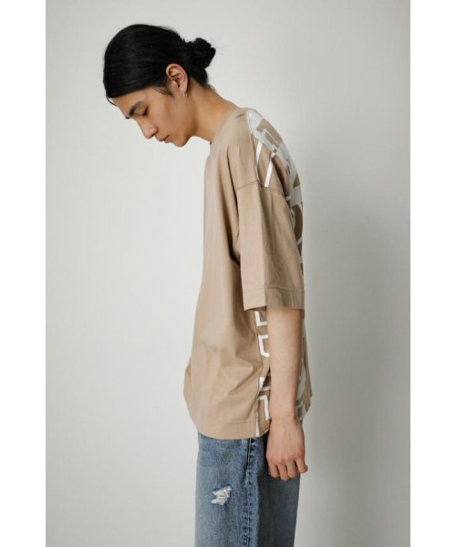 AZUL by moussy(アズールバイマウジー)/FLUENT BACK LOGO TEE/img23