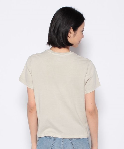 LEVI’S OUTLET(リーバイスアウトレット)/WLTRD CLASSIC FIT TEE CHAMOMILE SEED/img02