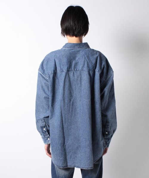 LEVI’S OUTLET(リーバイスアウトレット)/THE SLOUCHY 1PKT SHIRT SLOUCHY STONE/img02