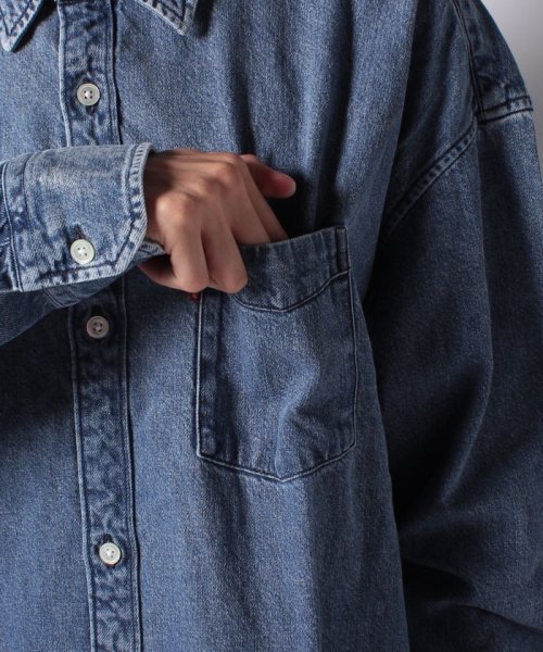LEVI’S OUTLET(リーバイスアウトレット)/THE SLOUCHY 1PKT SHIRT SLOUCHY STONE/img04