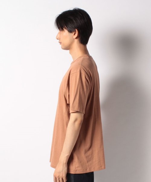 LEVI’S OUTLET(リーバイスアウトレット)/LMC NEW CLASSIC TEE MOCHA MOUSSE/img01
