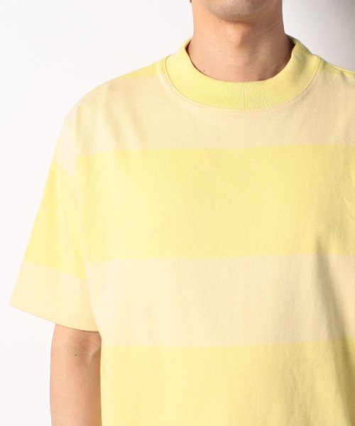 LEVI’S OUTLET(リーバイスアウトレット)/LMC MOCK TEE LMC MUTED LIME WIDE STRIPE/img03