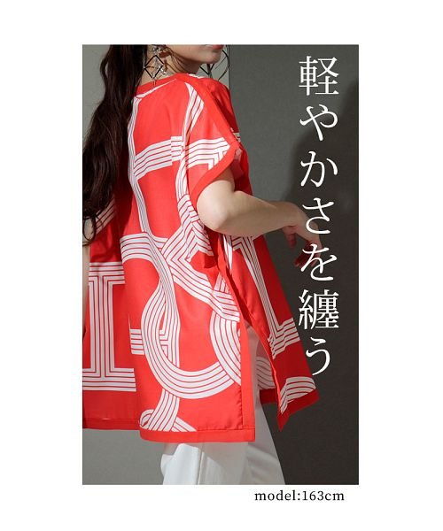 Sawa a la mode(サワアラモード)/スカーフを纏うような優美なプリントトップス/img04