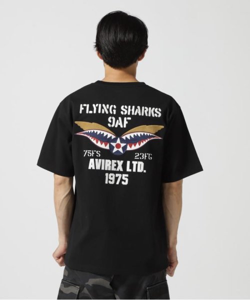 AVIREX(AVIREX)/EMBROIDERY S/S T－SHIRT FLYING SHARKS/img04