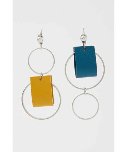 AZUL by moussy(アズールバイマウジー)/BICOLOR FAUX LEATHER EARRINGS/img13