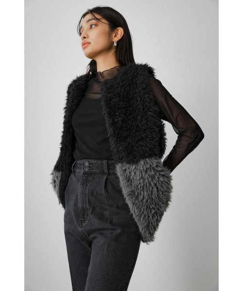 AZUL by moussy(アズールバイマウジー)/BICOLOR VOLUME FUR VEST/img01