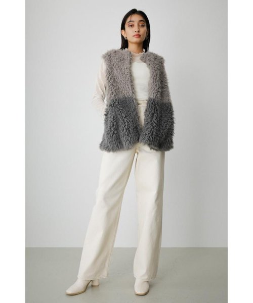 AZUL by moussy(アズールバイマウジー)/BICOLOR VOLUME FUR VEST/img21