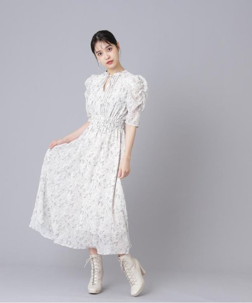 JILL by JILL STUART(ジル バイ ジル スチュアート)/シャーリングラインフラワープリント WEB限定カラー：ボルドー/img19