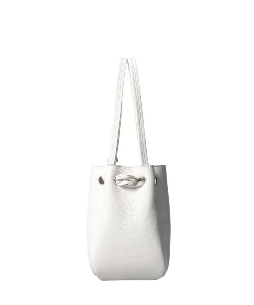 【ロシェ】レザーショルダーバッグ S 本革 商品説明＜コロンとしたフォルムが魅力。ワンマイルのお出かけでも活躍する巾着型ミニバッグ＞【商品詳細】丸みのあるデザインが上品で可愛らしい巾着型のミニバッグです QGW2650813028(20240円)