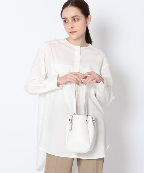 【ロシェ】レザーショルダーバッグ S 本革 商品説明＜コロンとしたフォルムが魅力。ワンマイルのお出かけでも活躍する巾着型ミニバッグ＞【商品詳細】丸みのあるデザインが上品で可愛らしい巾着型のミニバッグです QGW2650813028(20240円)