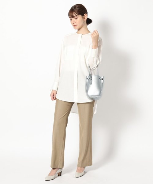 【ロシェ】レザーショルダーバッグ S 本革 商品説明＜コロンとしたフォルムが魅力。ワンマイルのお出かけでも活躍する巾着型ミニバッグ＞【商品詳細】丸みのあるデザインが上品で可愛らしい巾着型のミニバッグです QGW2650813028(20240円)