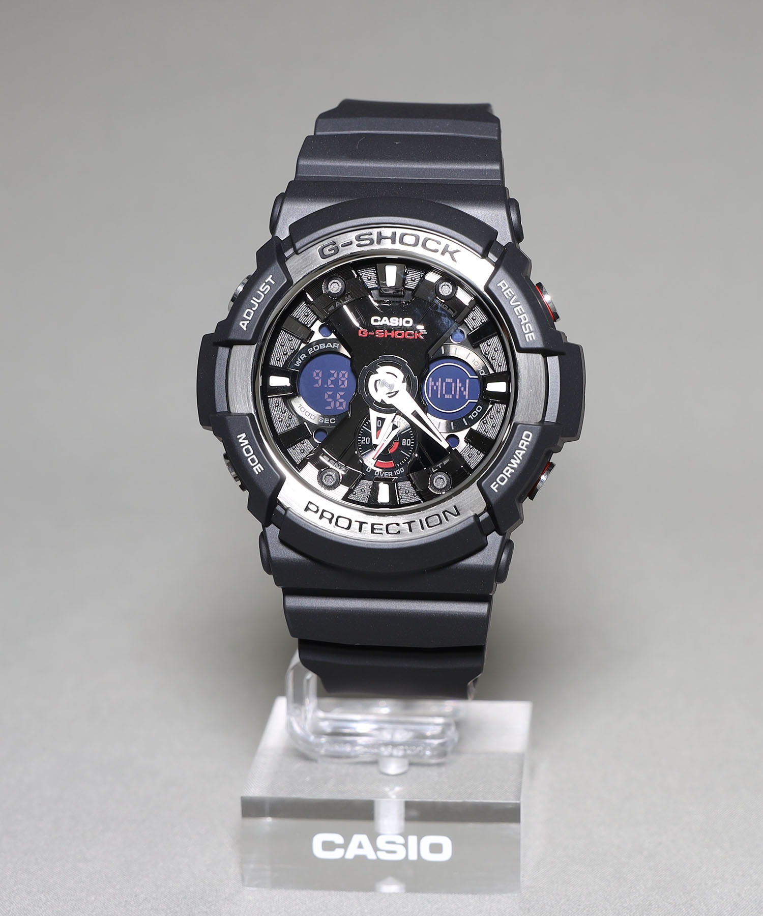 【美品】G-SHOCK CASIO GA-200-1AJF