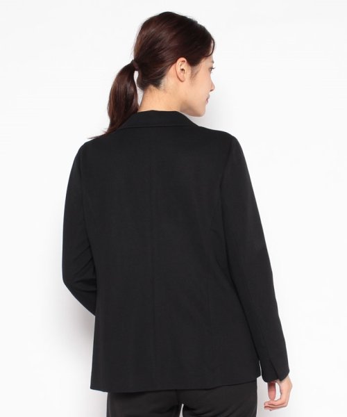 テーラードジャケット 