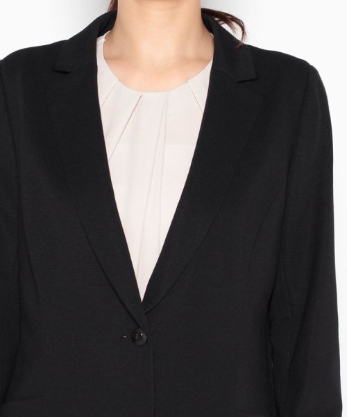 テーラードジャケット 