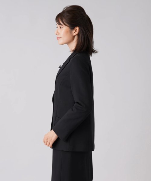 テーラードジャケット 