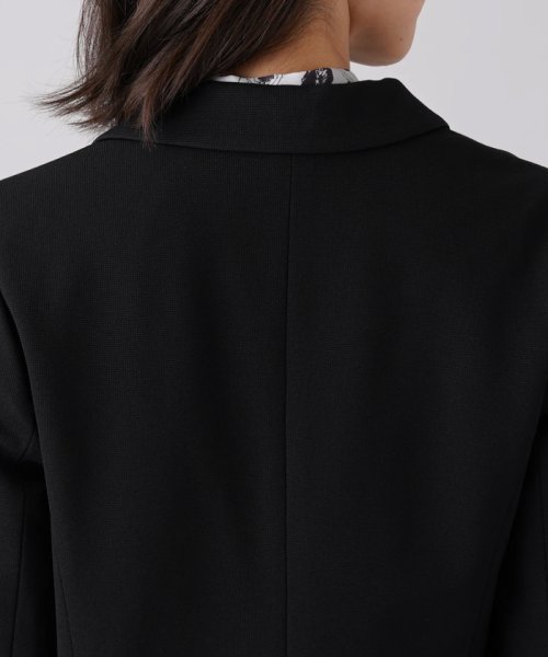 テーラードジャケット 