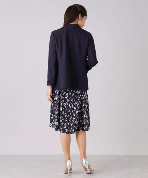 テーラードジャケット 