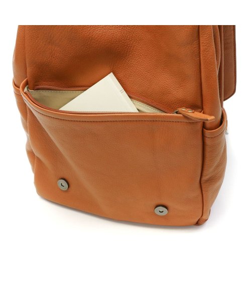 ダコタ リュック Dakota ファレル リュックサック スクエア かぶせ フラップ A4 コンパクト 本革 レザー 1034242 フラップ かぶせ A4 1034242 リュックサック スクエア リュック コンパクト レザー ダコタ ファレル 本革 Dakota HO1864181021(14300円)