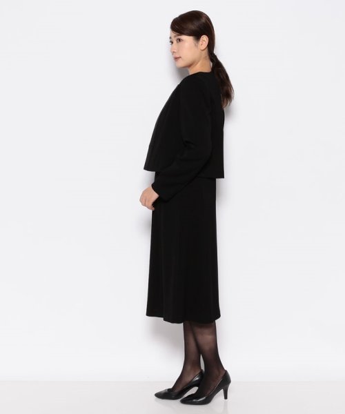 東京イギンブラックフォーマルスーツ 