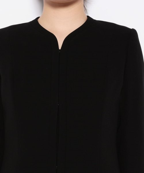 東京イギンブラックフォーマルスーツ 