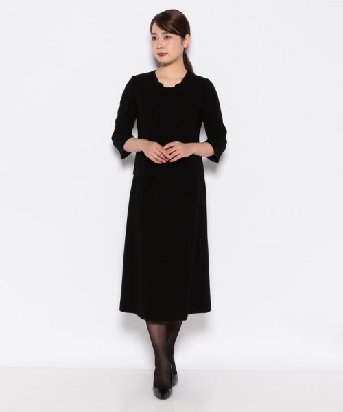 東京イギンブラックフォーマルスーツ 