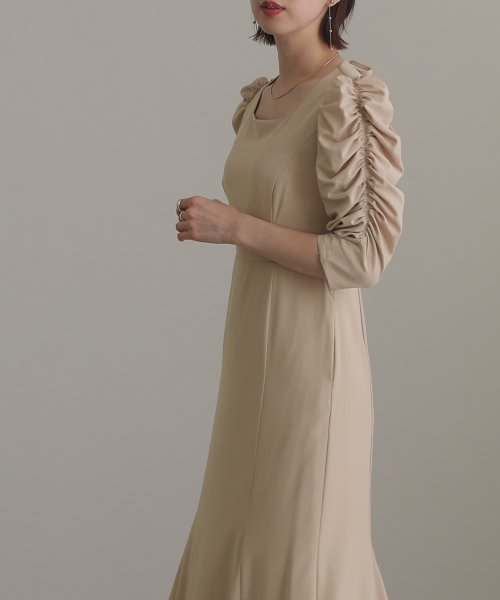 スクエアネックバックシャンワンピース 結婚式 パーティードレス 結婚式