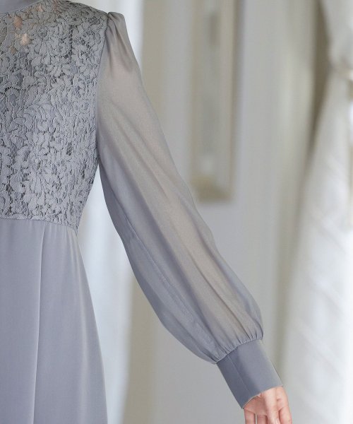 結婚式 ワンピース パーティードレス レース ハイネック シンプル コクーン レトロ クラシカル キャミ ビスチェ レイヤード ロング 透け感 長袖 袖あり オ 商品説明niana ニアナ クラシカルな雰囲気になるハイネックデザイン。身頃部分だけレースを使用し、上品な印象 MYK1486710231 (11440円)