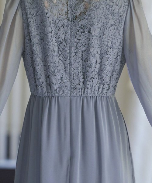 結婚式 ワンピース パーティードレス レース ハイネック シンプル コクーン レトロ クラシカル キャミ ビスチェ レイヤード ロング 透け感 長袖 袖あり オ 商品説明niana ニアナ クラシカルな雰囲気になるハイネックデザイン。身頃部分だけレースを使用し、上品な印象 MYK1486710231 (11440円)