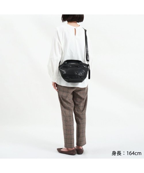 ダコタ トートバッグ Dakota サンライズ 2WAY ショルダーバッグ 斜め掛け ファスナー付き 本革 馬革 コンパクト 手持ち 日本製 1034383 商品説明日常に寄り添う大人なミニハンドバッグ馬革の軽さを活かした、大人カジュアルなミニハンドバッグ。ソ D1653551403(12650円)