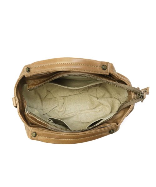 ダコタ トートバッグ Dakota サンライズ 2WAY ショルダーバッグ 斜め掛け ファスナー付き 本革 馬革 コンパクト 手持ち 日本製 1034383 商品説明日常に寄り添う大人なミニハンドバッグ馬革の軽さを活かした、大人カジュアルなミニハンドバッグ。ソ D1653551403(12650円)