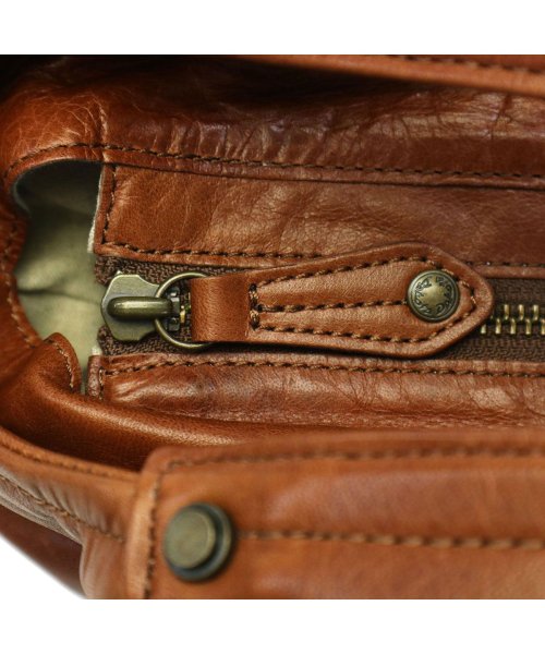 ダコタ トートバッグ Dakota サンライズ 2WAY ショルダーバッグ 斜め掛け ファスナー付き 本革 馬革 コンパクト 手持ち 日本製 1034383 商品説明日常に寄り添う大人なミニハンドバッグ馬革の軽さを活かした、大人カジュアルなミニハンドバッグ。ソ D1653551403(12650円)