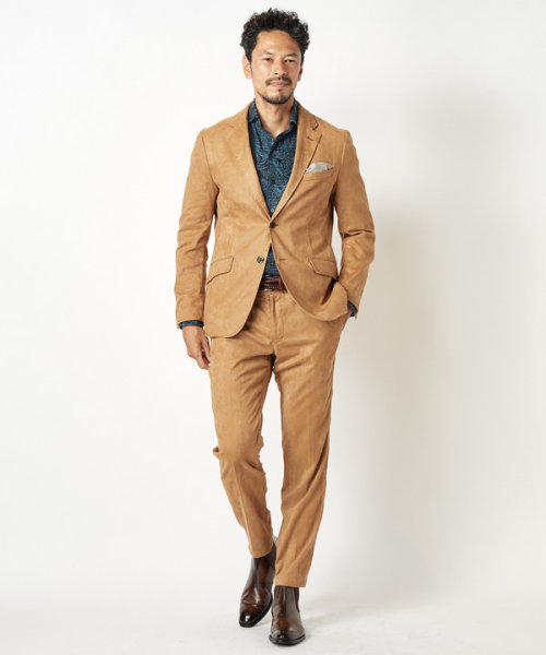 コマスエードストレッチジャケット【セットアップ対応】 商品説明【高級感の漂うイージーケアジャケット】世界的繊維メーカーで有名な小松マテーレ社が開発したコマス AA1539522444(11880円)