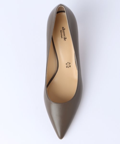 ポインテッドパンプス 