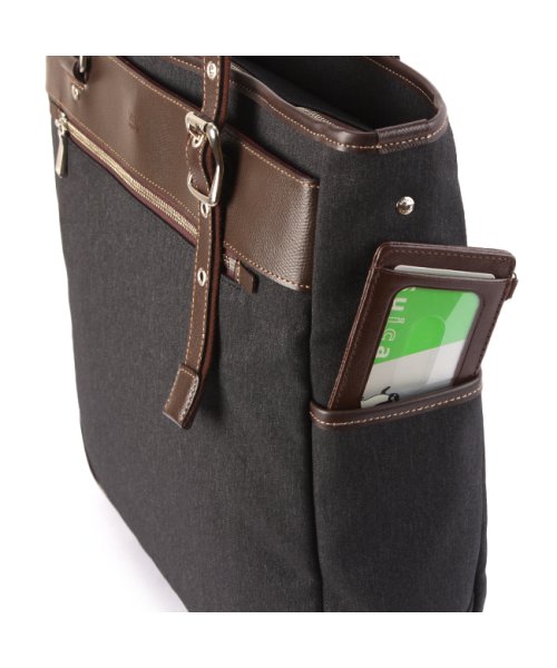 タケオキクチ トートバッグ ビジネストートバッグ メンズ ブランド ファスナー付き 縦型 肩掛け 日本製 A4 B4 TAKEO KIKUCHI 723701 ×2　　　　　 TAKEO 前面 ファスナーポケット　　　　　 水が中に染み込むことがなく