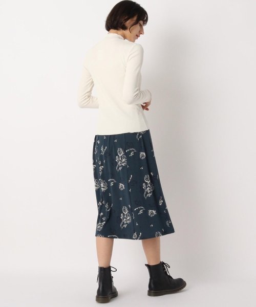  LAURA ASHLEY(ローラアシュレイ)/【洗える】裏起毛メローエッジハイネックリブTシャツ/img11