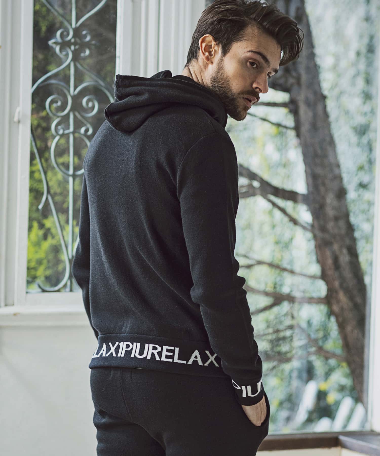 1PIU1UGUALE3 LOGO RIB PULLOVER 【公式通販】