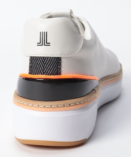 レースアップスニーカー 