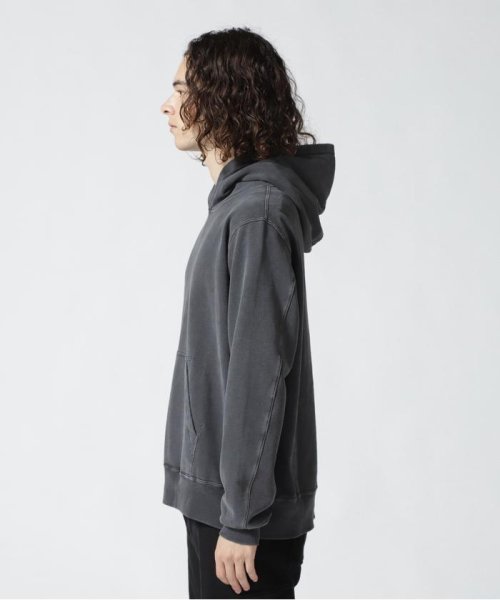 REMI RELIEF(レミレリーフ) SP加工裏毛パーカー REMI