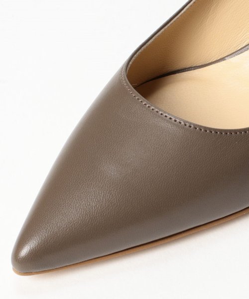 ポインテッドパンプス 