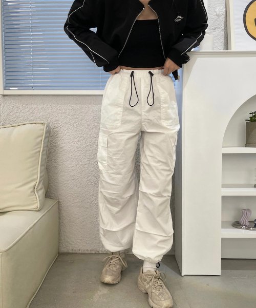 shopnikoniko(ショップにこにこ)/バルーンシルエット イージーカーゴパンツ 【即納】 カーゴパンツ ワイドパンツ サルエルパンツ ミリタリー ハイウエスト バルーン 韓国ストリート ストリート /img12