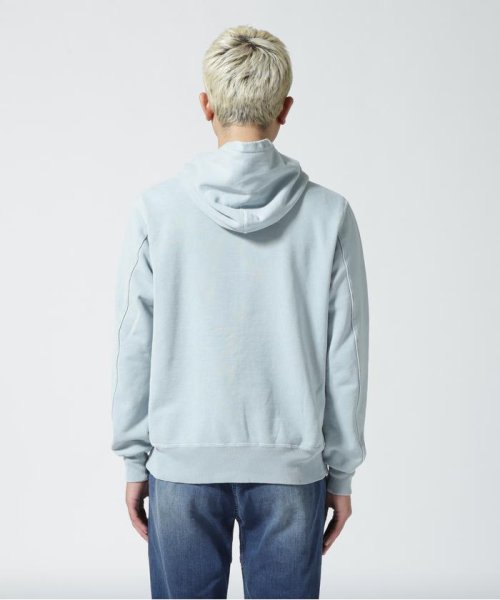 REMI RELIEF(レミレリーフ) SP加工裏毛パーカー REMI