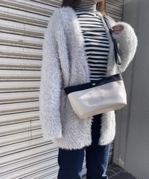 【VERY 10月号掲載】【Breath TOPKAPI】ブレス トプカピ RIPPLE リプル スリム レディース ミニショルダー バッグ【キズ にも強い】 