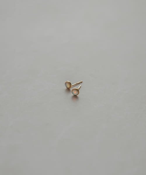 ff by decor urban research　ストーンピアス など urban ff by decor 忍耐