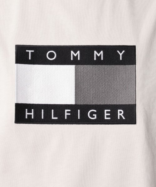 TOMMY HILFIGER(トミーヒルフィガー)/MONOCHROME CAPSULE COLLECTION モノクロームオーバーサイズTシャツ/img15