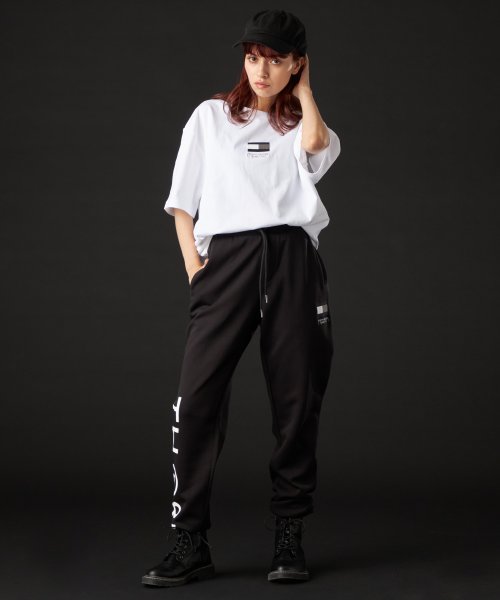 TOMMY HILFIGER(トミーヒルフィガー)/MONOCHROME CAPSULE COLLECTION モノクロームリラックスフィットTシャツ/img07