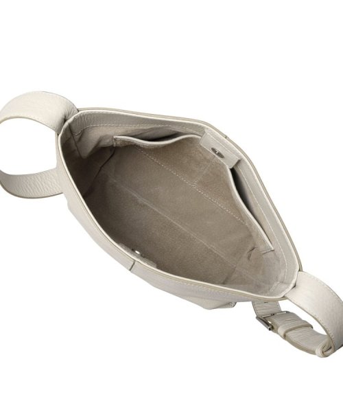 【フォルトゥーナ】レザーショルダーバッグ S 本革 ミニバッグ 革の裁断面 斜め掛けはもちろん